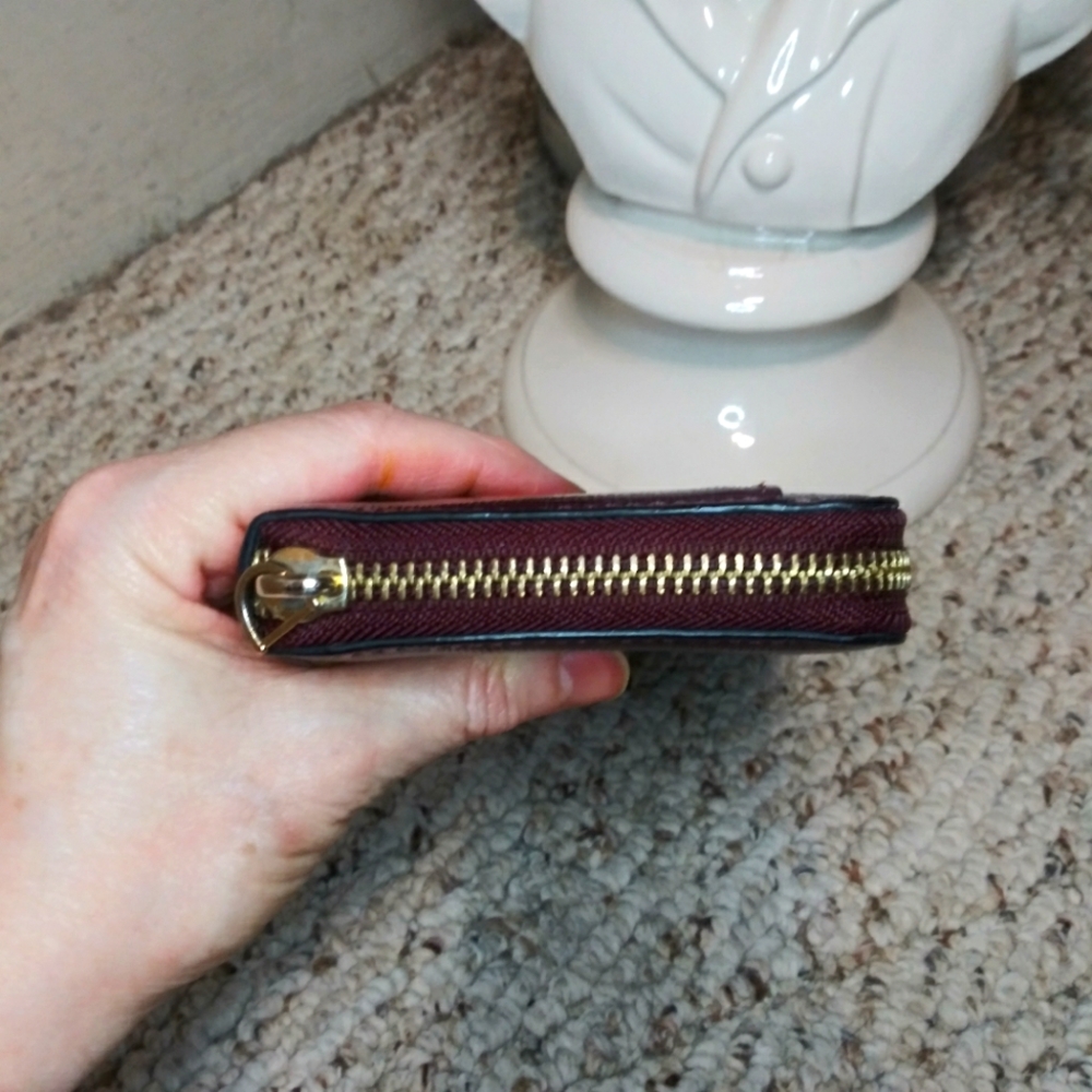 Kate Spade New York Bixby Place Burgundy Patent Leather Zip-Around Wallet - Picture 3 of 11